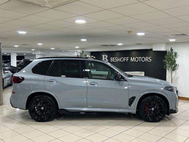 Image for 2024 BMW X5 50e M-SPORT X-DRIVE HYBRID=LOW MILES//HUGE SPEC=MASSAGING SEATS//BALANCE OF BMW WARRANTY=241 D REG=ORIGINAL IRISH SUPPLIED//TAILORED FINANCE PACKAGES AVAILABLE=TRADE INS WELCOME