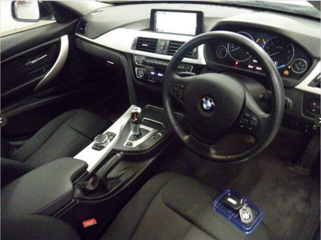 Image for 2016 BMW 2002 BMW 330E 2016 in White with Low mileage .