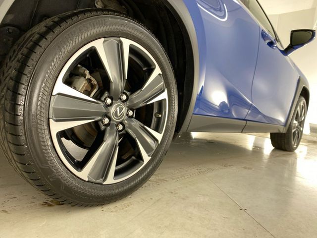 Image for 2022 Lexus UX 250H Dynamic
