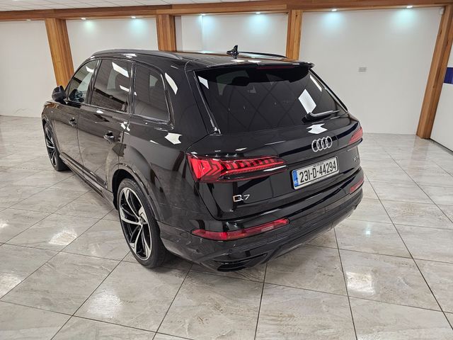 Image for 2023 Audi Q7 7 STR BLK EDITION
