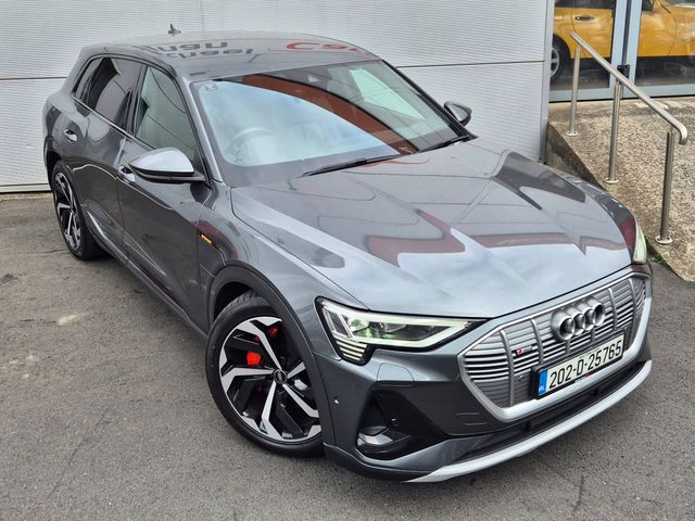 Image for 2020 Audi e-tron 50 Quattro S LINE Black Edition Styling (313bhp) 21'' Alloys + Upgraded Light Grey Leather Seats + Wireless Phone Charger