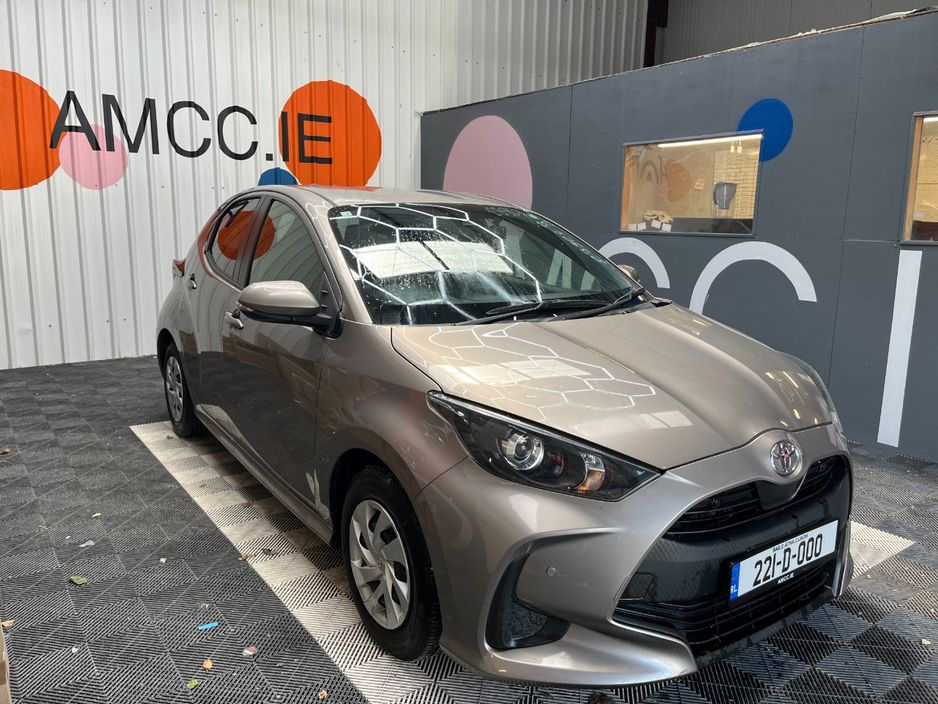 Image for 2022 Toyota Yaris 2022 TOYOTA YARIS X 1.0 AUTOMATIC / REVERSE CAMERA AND MORE
