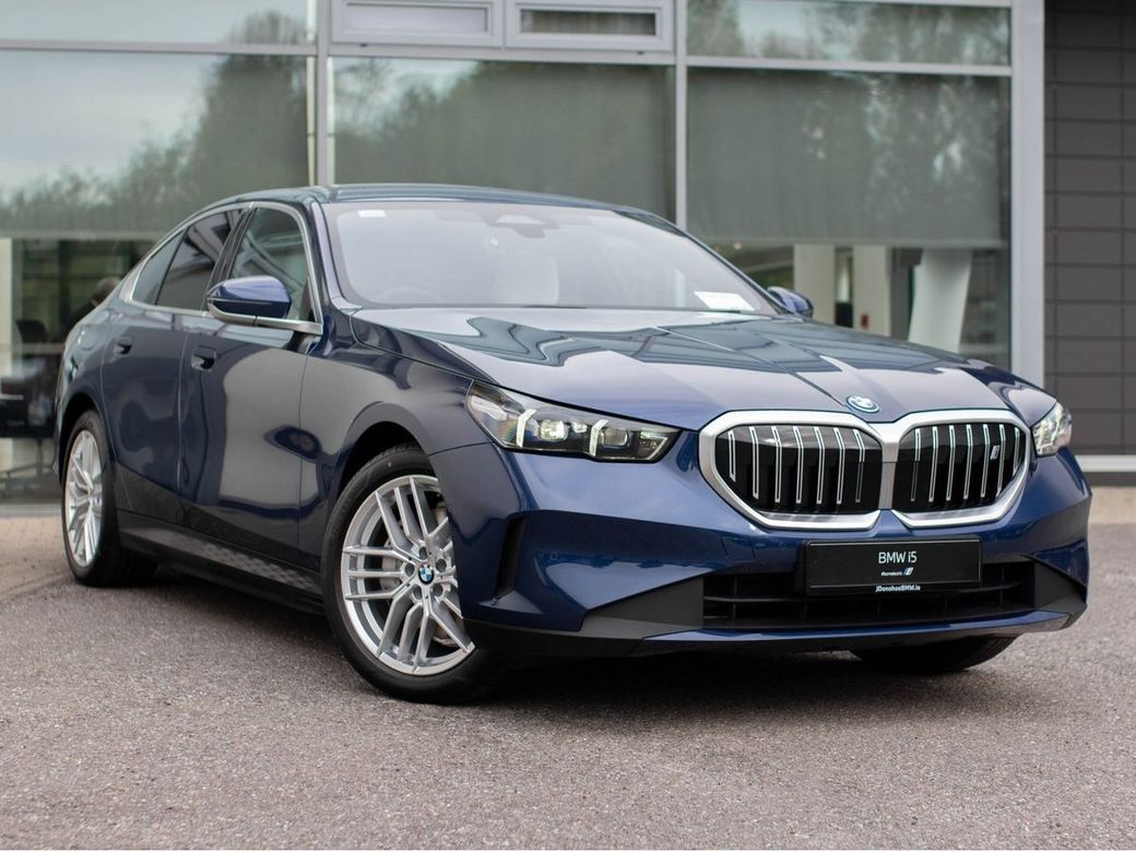 Image for 2026 BMW i5 eDrive40 Sport Edition
