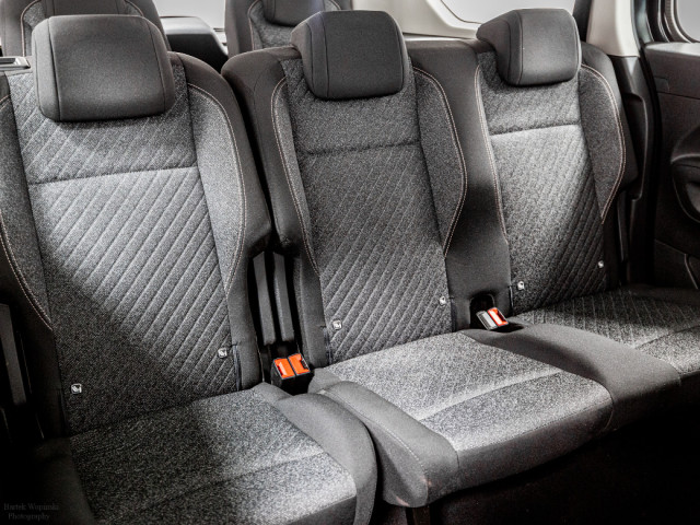 Image for 2026 Peugeot Rifter E-Allure 50kWh 136HP L2 - 7 Seats