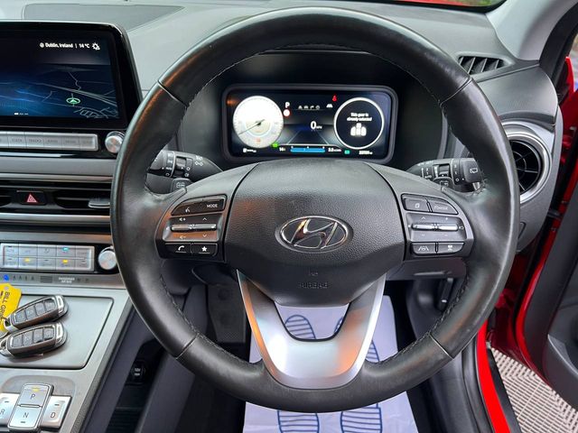 Image for 2023 Hyundai Kona PREMIUM 65 KWH LONG RANGE // FULL SERVICE HISTORY // DIGITAL CLUSTER // ADAPTIVE CRUISE CONTROL