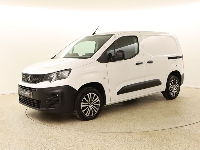 Image for 2021 Peugeot Partner 