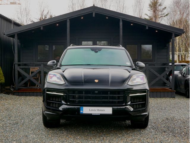 Image for 2025 Porsche Cayenne 3.0 V6 E Hybrid HIGH SPEC