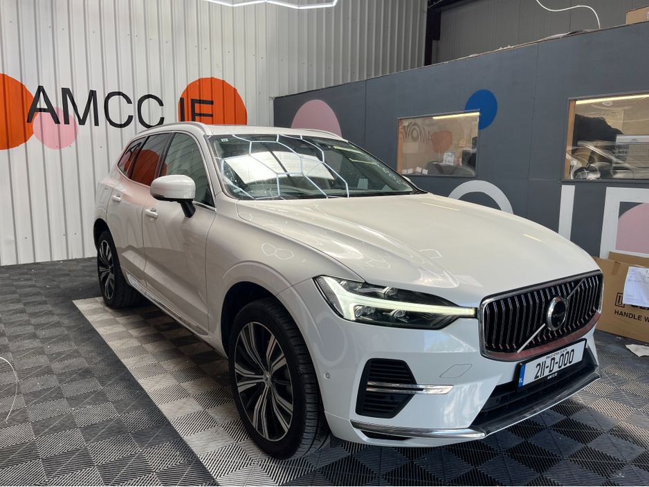 Image for 2021 Volvo XC60 2021 VOLVO XC60 RECHARGED HYBRID T8 2.0 AUTOMATIC / CRUISE CONTROL / 360° CAMERA / ELECTRIC MEMORY & HEATED SEATS / PANORAMIC SUNROOF / APPLE CARPLAY AND MORE