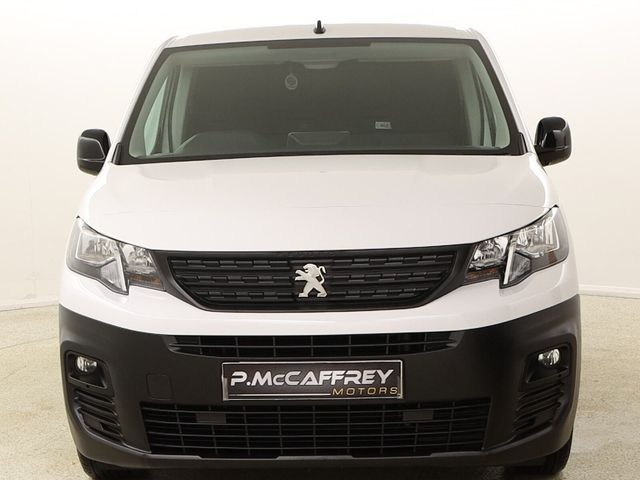 Image for 2022 Peugeot Partner 