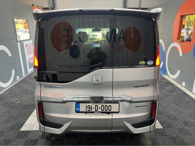 Image for 2019 Honda Stepwagon 2019 HONDA STEPWAGON 2.0L HYBRID / 121K KMS / ADAPTIVE CRUISE CONTROL, REVERSE CAMERA & MORE