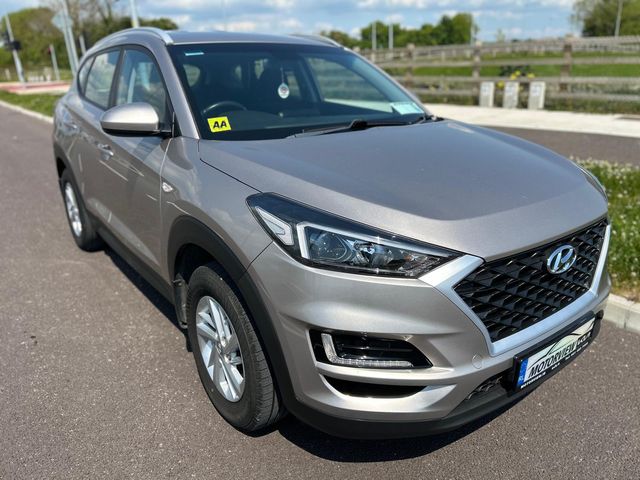 Image for 2019 Hyundai Tucson Premium spec 1.6D 5DR *IMMACULATE CONDITION* Air Conditioning, Bluetooth, Cruise Control, Electric Seats, Heated Seats, Dual Zone Climate Control, Sat Nav, Six Speed Transmission, Central Locking, Pa 