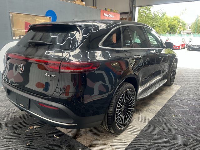 Image for 2022 Mercedes-Benz EQC 2022 MERCEDES-BENZ EQC400 AUTOMATIC / CRUISE CONTROL / PARKING CAMERA / PANORAMIC ROOF/ ELECTRIC MEMORY & HEATED SEATS / PADDLE SHIFTERS / AMBIENT LIGHTS AND MORE