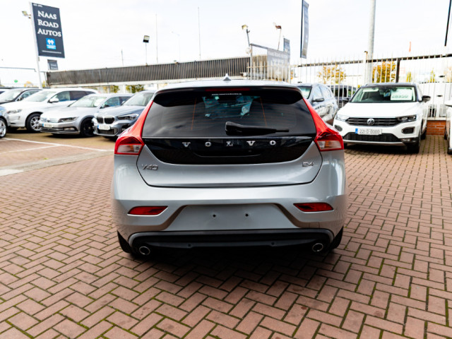 Image for 2017 Volvo V40 