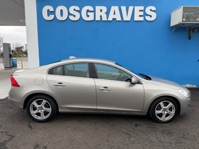 Image for 2012 Volvo S60 1.6 Drive SE LUX 115BHP 4DR * FULL LEATHER / BLUETOOTH * 