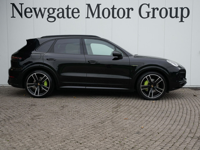 Image for 2023 Porsche Cayenne E-hybrid 4DR Auto