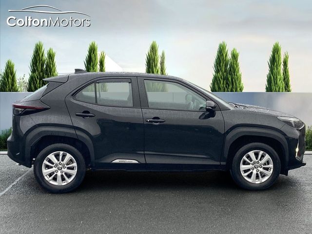 Image for 2024 Toyota Yaris Cross 1.5 Hybrid Luna