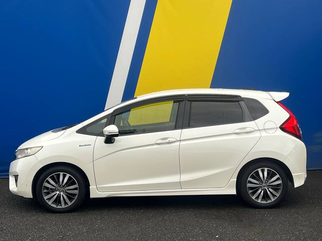 Image for 2016 Honda Fit S-PACKAGE 1.5 HYBRID AUTO // FULL SERVICE HISTORY // 16" DIAMOND CUT ALLOYS // REVERSE CAMERA