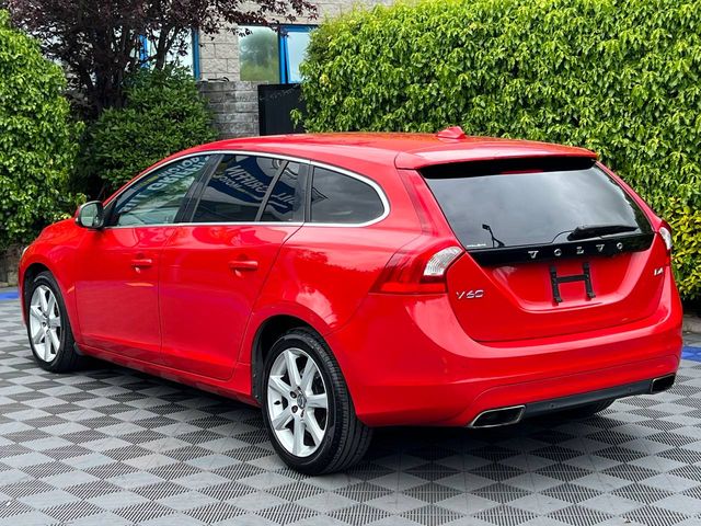 Image for 2016 Volvo V60 D4 2.0 D // 17" ALLOYS // ADAPTIVE CRUISE CONTROL // LEATHER POWERED & HEATED SEATS