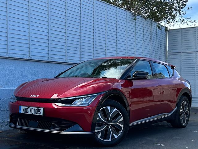 Image for 2022 Kia EV6 AIR / 77 KWH / 96.4% SOH / LEATHER / PARK CAMERA / APPLE / ONE OWNER /*FINANCE AVAILABLE*