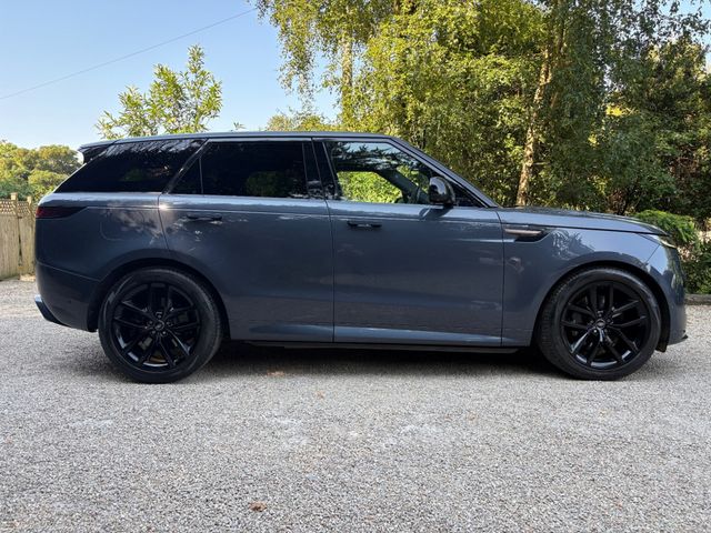 Image for 2023 Land Rover Range Rover Sport P440E DYNAMIC SE