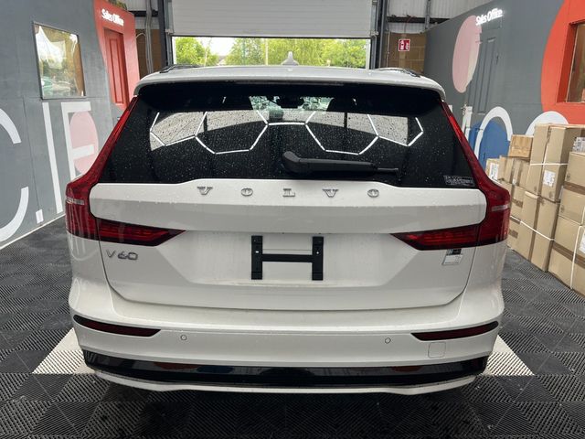 Image for 2024 Volvo V60 2024 VOLVO V60 ULTRA T6 PLUG-IN 2.0 AUTOMATIC / CRUISE CONTROL / PARKING CAMERA / ELECTRIC MEMORY & HEATED SEATS / PANORAMIC SUNROOF / APPLE CARPLAY AND MORE