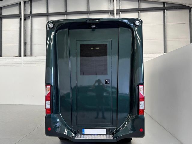 Image for 2021 Vauxhall Movano Horsebox 