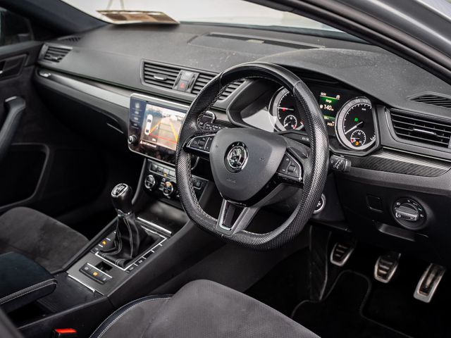 Image for 2020 Skoda Superb 2.0tdi SPORTLINE WITH PAN ROOF