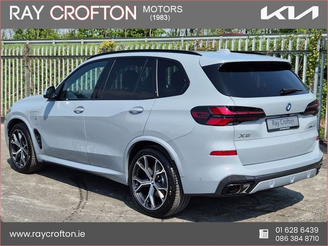 Image for 2025 BMW X5 xDrive50e M Sport