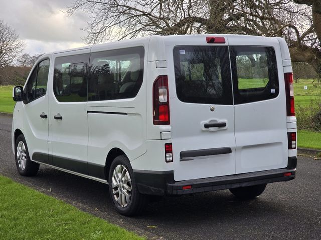 Image for 2020 Renault Trafic 8-9 Seater Taxi Spec