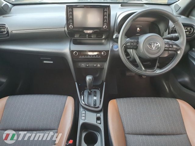 Image for 2023 Toyota Yaris Cross HIGH SPEC ** ELEC TAILGATE ** HEATED SEATS ** 1.5 HYBRID AUTO ** TRINITY MOTORS