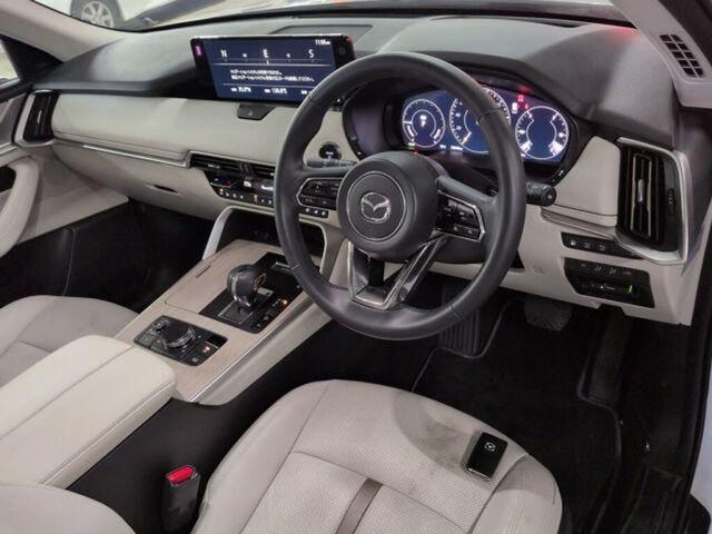 Image for 2023 Mazda CX-60 2023 MAZDA CX-60 4WD PHEV EXCLUSIVE MODERN 2.5 AUTOMATIC / CRUISE CONTROL / 360 CAMERA / ELECTRIC MEMORY & HEATED SEATS AND MORE