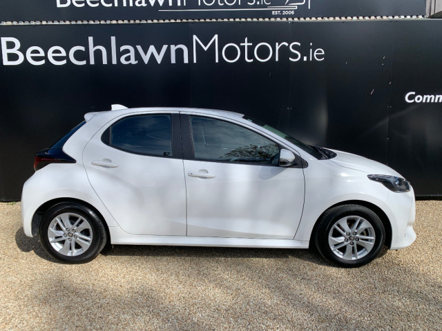 Image for 2023 Toyota Yaris 1.0 LUNA 5DR // STUNNING CONDITION // ONE OWNER // IRISH CAR // ALLOY WHEELS, REVERSE CAMERA AND AIR CON // 