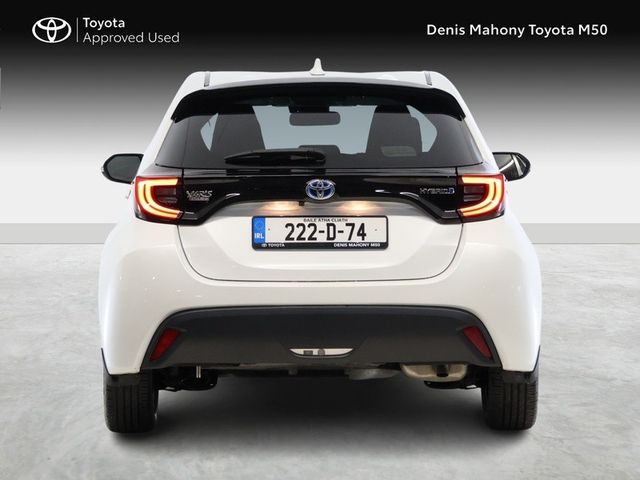 Image for 2022 Toyota Yaris Luna Sport Hybrid