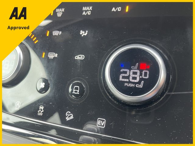 Image for 2021 Land Rover Range Rover EVOQUE 1.5 PHEV R-DYNAMIC