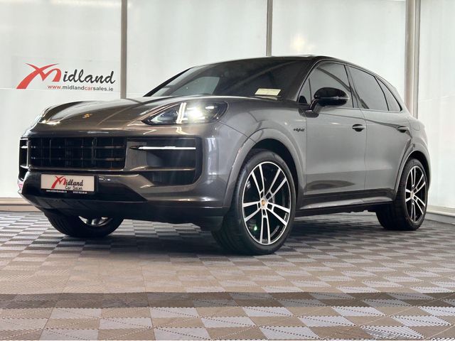 Image for 2024 Porsche Cayenne V6 E-HYBRID AUTO
