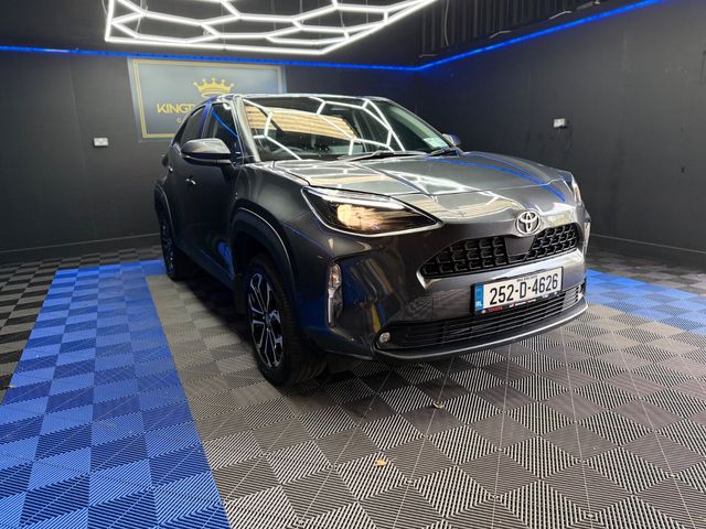 Image for 2025 Toyota Yaris Cross 1.5 Hybrid Luna
