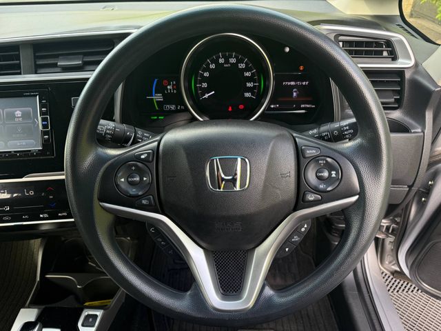 Image for 2017 Honda Fit F-PACKAGE 1.5 HYBRID AUTO // SERVICE HISTORY // REVERSE CAMERA // LANE ASSIST