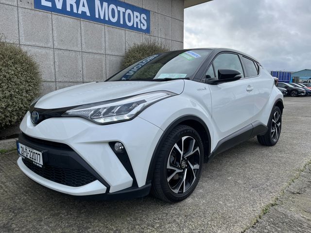 Image for 2021 Toyota C-HR SPORT HYBRID AUTOMATIC 1.8 PETROL //REVERSE CAMERA//HEATED SEATS//CARPLAY//ADAPTIVE CRUISE CONTROL//