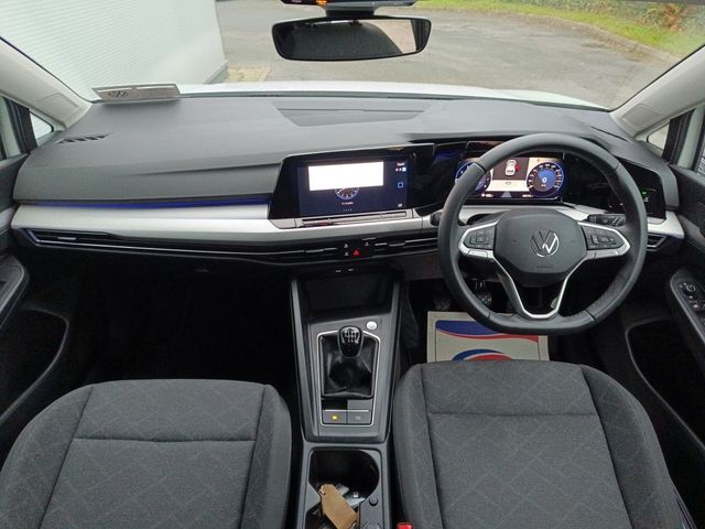 Image for 2024 Volkswagen Golf 1.0 TSI 110HP Life rear Camera & Apple Carplay