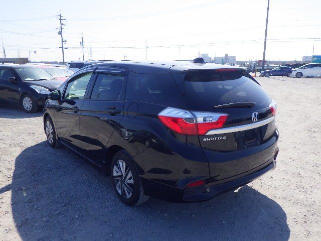 Image for 2015 Honda Shuttle 1.5 Petrol Hybrid Auto