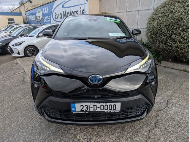 Image for 2023 Toyota C-HR SOL NERO AUTOMATIC HYBRID 1.8 PETROL //HIGH SPEC//LOW MILES//HALF LEATHER HEATED SEATS//360 PARKING CAMERAS//KEYLESS ENTRY//ADAPTIVE CRUISE CONTROL//