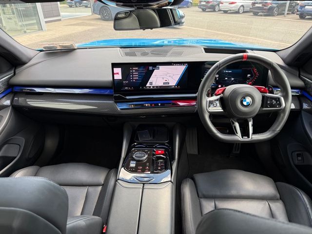 Image for 2025 BMW M5 PHEV Daytona Beach Blue