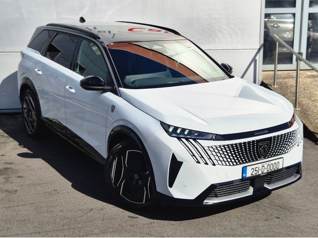 Image for 2025 Peugeot 5008 e GT Line 73kwh Auto (210bhp) 7 Seater, Privacy Glass, 20" Alloys, Camera, CarPlay, 1/2 Leather - First Registered January 2025 - Trade in Price €41, 888.