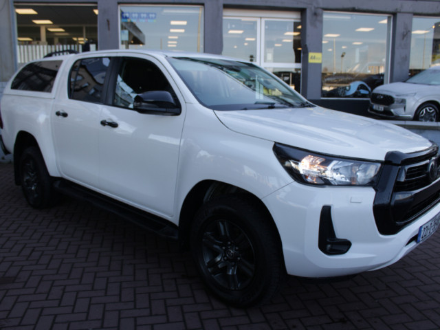 Image for 2022 Toyota Hilux 2.4 D-4D ICON EDITION DOUBLE CAB AUTOMATIC WITH CANOPY // 1 OWNER WITH FULL STAMPED TOYOTA SERVICE HISTORY // NEVER BEEN USED FOR TOWING SO NO TOW BAR // BUY WITH CONFIDENCE AA AND SIMI APPROVED 25