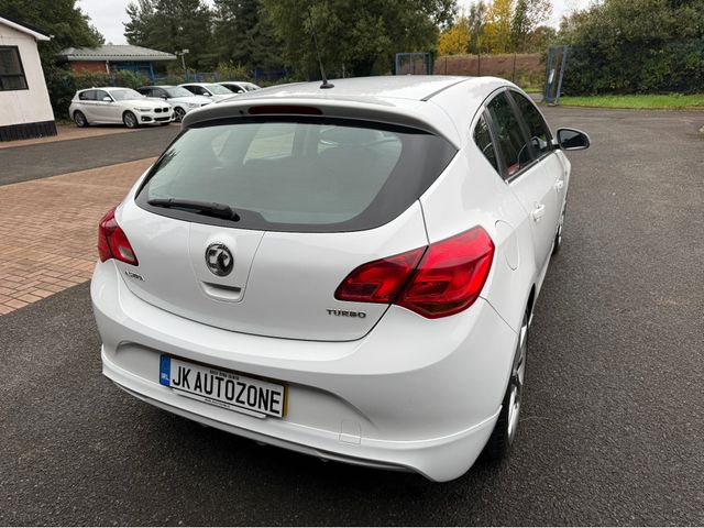 Image for 2015 Opel Astra 1.4 LIMITED EDITION