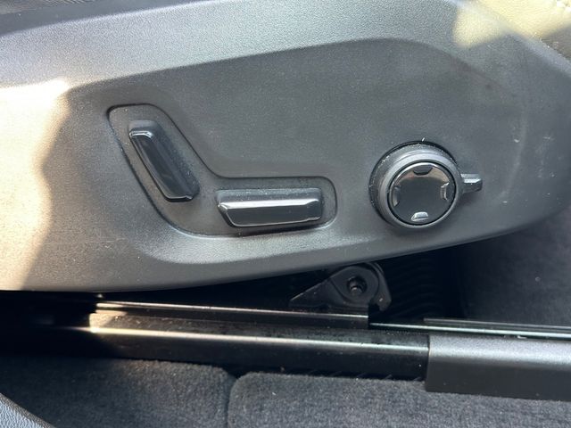 Image for 2025 Volvo XC60 T6 BLACK EDITION