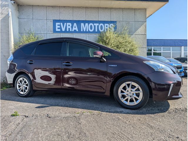 Image for 2014 Toyota Prius Alpha 7 SEATER HYBRID AUTOMATIC 1.8 PETROL //LOW MILES//REVERSE CAMERA//