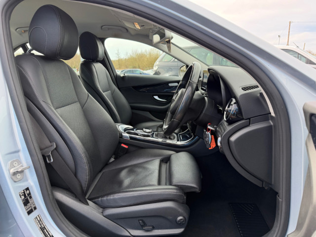 Image for 2017 Mercedes-Benz C 200 D SE Executive ED 4DR * FULL LEATHER / HEATED SEATS / REVERSING CAMERA * 