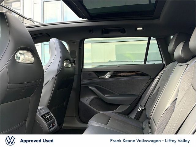 Image for 2026 Volkswagen Passat *NEW* R-LINE PHEV 1.5 TSI 204BHP PLUG IN HYBRID *OYSTER SILVER METALLIC* *PANORAMIC GLASS ROOF* *VIENNA LEATHER* *ELECTRIC SEAT ADJUSTMENT* *AREA 360 VIEW CAMERA* *PCP FINANCE AVAILABLE*
