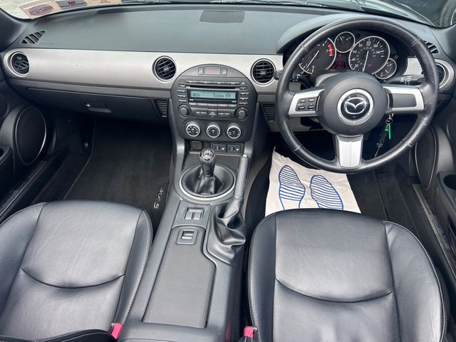 Image for 2011 Mazda MX-5 2011 MAZDA MX5 1.8 HARD TOP CABRIO BLACK PACK